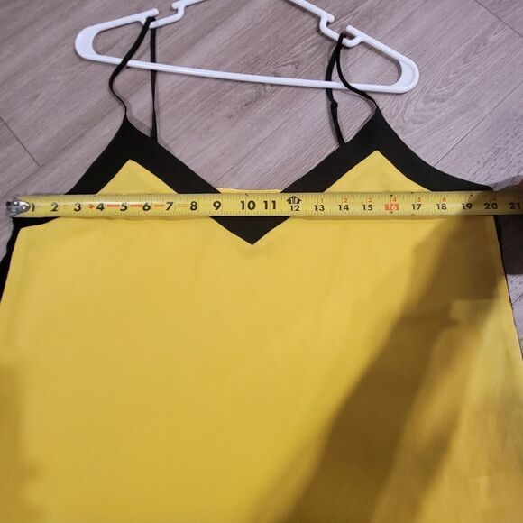 Bisou bisou yellow and black sleeveless blouse - Picture 9 of 11
